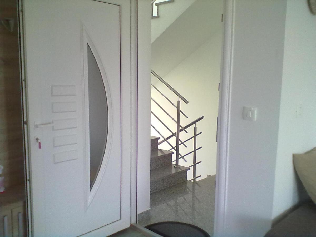 Apartman Mihalj Zadar-Rtina Miletici Buitenkant foto